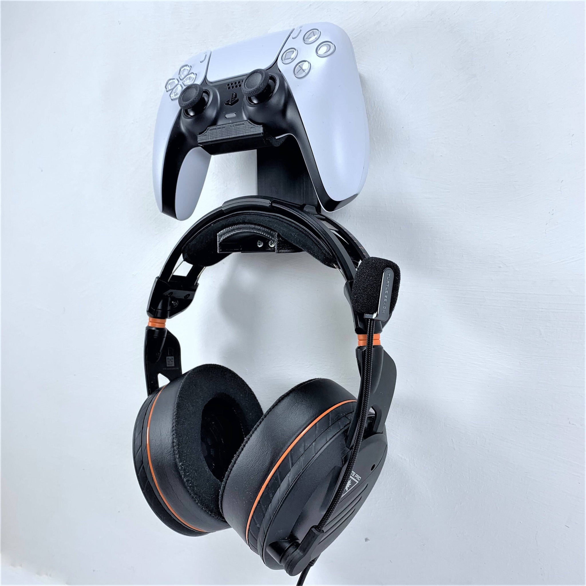 3D Cabin PS5 Controller & Headphone Wall Mount Wall Bracket Holder For Play Station 5 Digital Or Disc DualSense - Various Colours